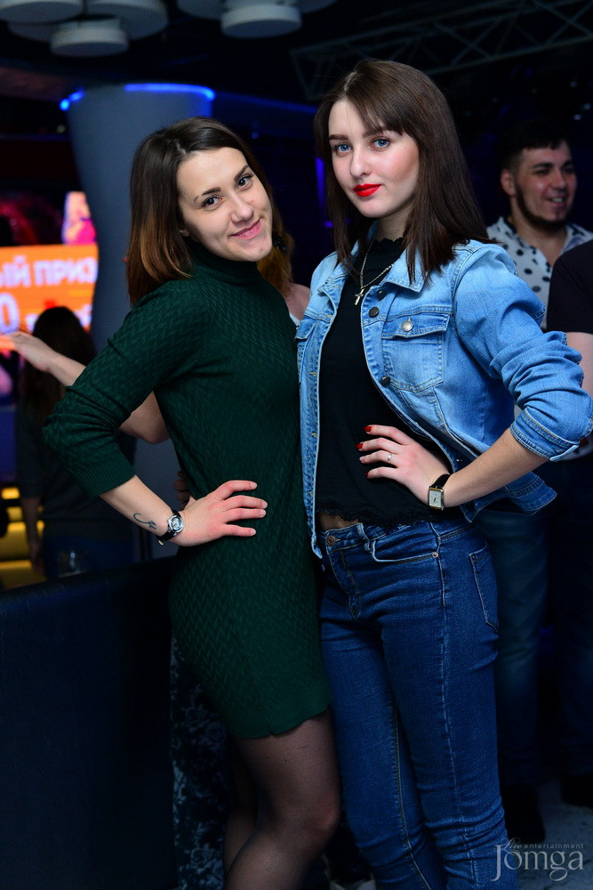 Фотография с Мокрая майка в Пятерочка