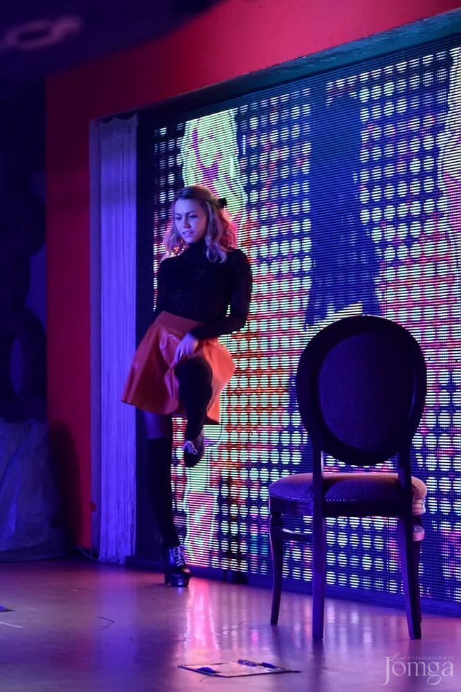 Фотография с Мокрая майка в Пятерочка