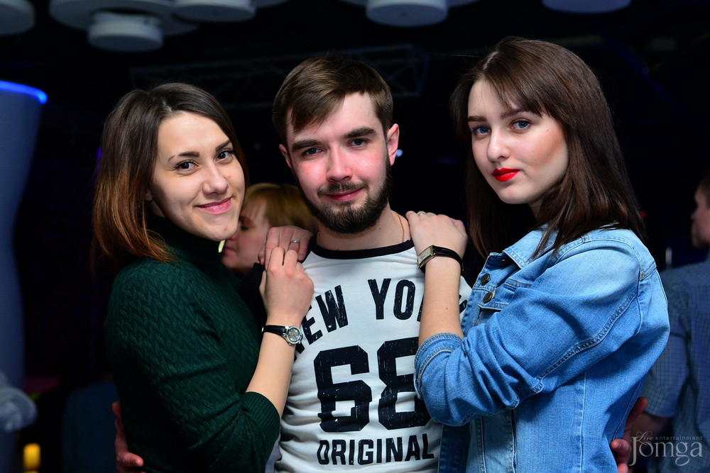 Фотография с Мокрая майка в Пятерочка