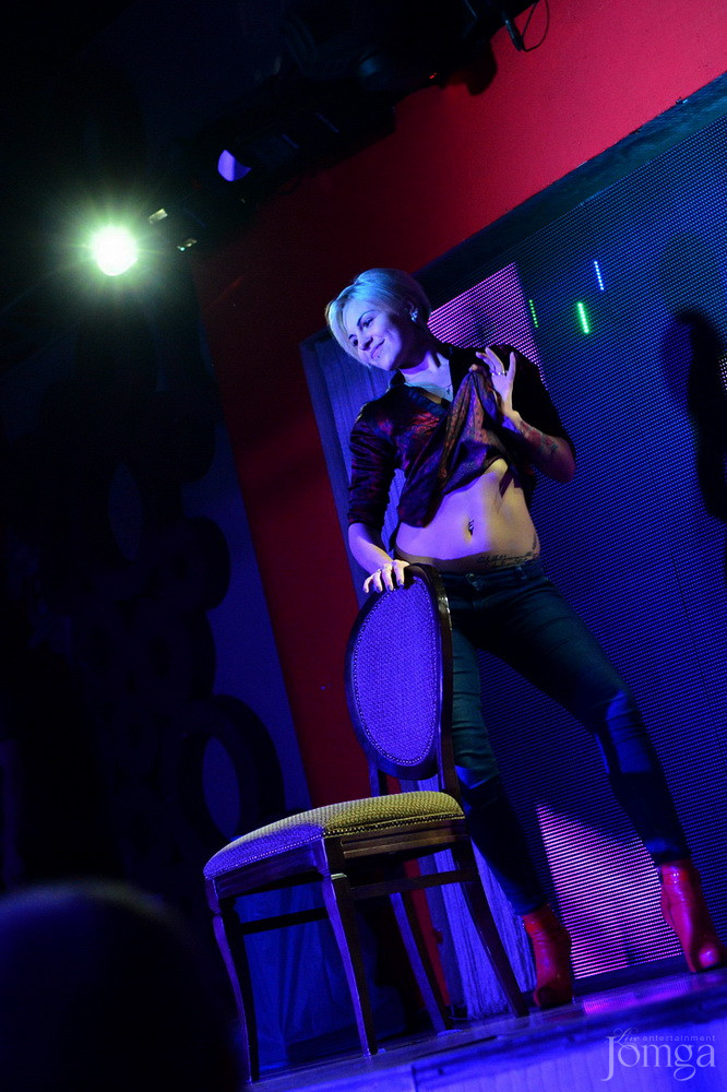 Фотография с Мокрая майка в Пятерочка