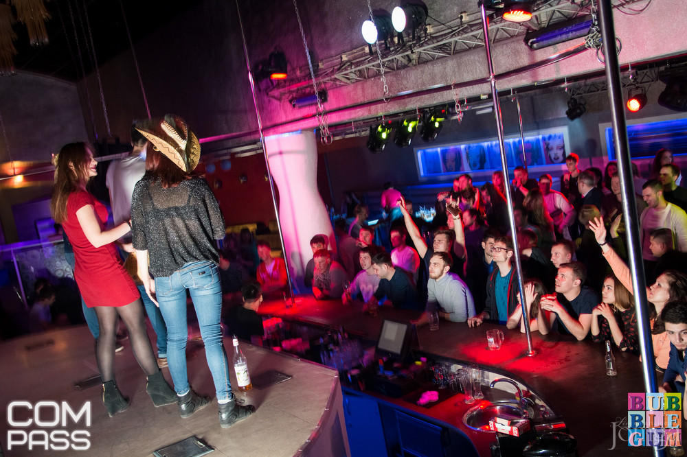 Фотография с 8.04. 2016 SALOON " WHITE HORSE". в Пятерочка