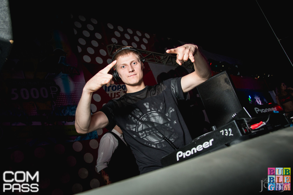 Фотография с 23.04.16 RED HOT ЛЕНИН PARTY. в Пятерочка