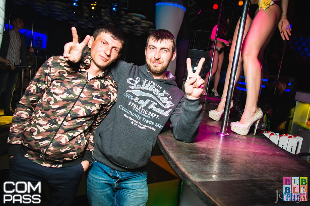 Фотография с 7.05.16 HAWAII PARTY в Пятерочка