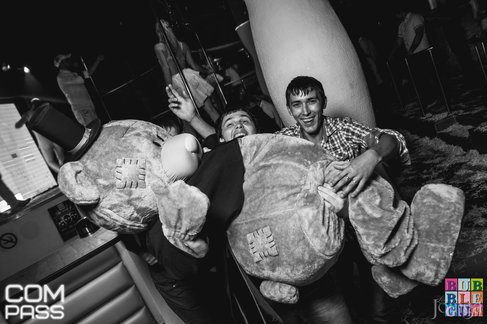 Фотография с БЕЛОСНЕЖНАЯ НОЧЬ 18.06.16 в Пятерочка