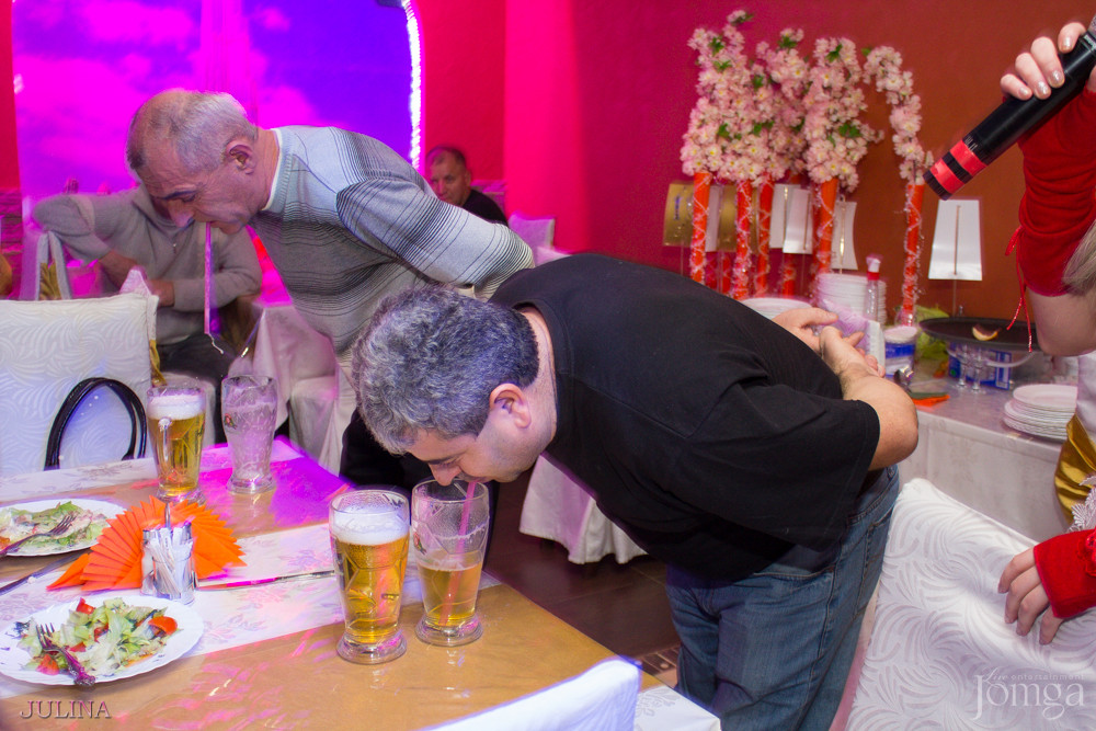 Фотография с День пивных животиков в Дубай