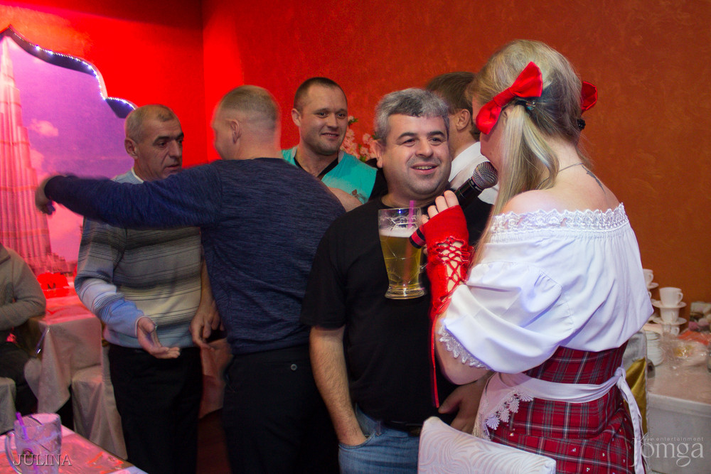 Фотография с День пивных животиков в Дубай