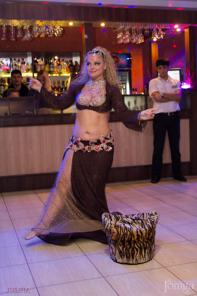 Фотография с День пивных животиков в Дубай