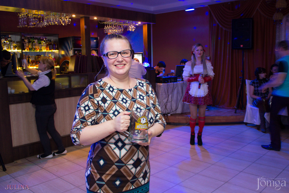 Фотография с День пивных животиков в Дубай