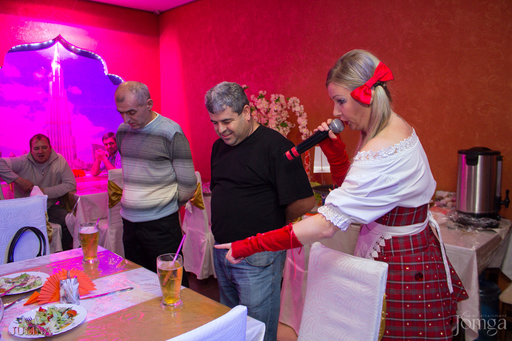 Фотография с День пивных животиков в Дубай