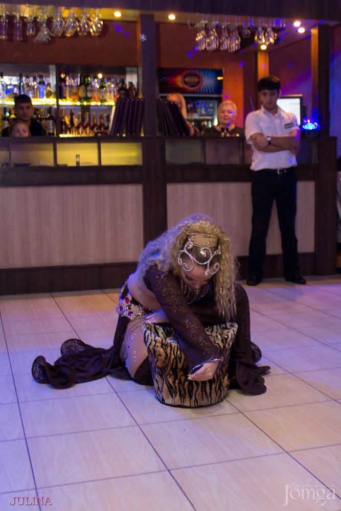 Фотография с День пивных животиков в Дубай