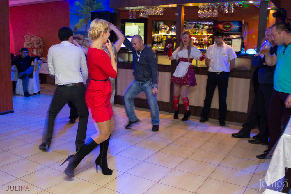 Фотография с День пивных животиков в Дубай