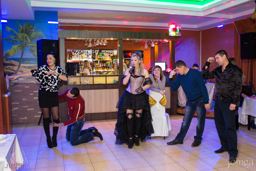 Фотография с Мулен Руж в Дубай