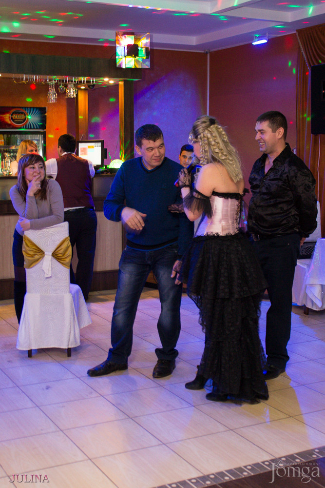 Фотография с Мулен Руж в Дубай