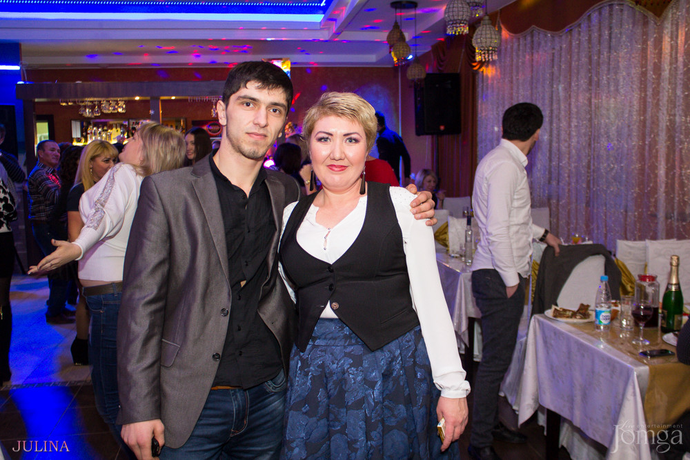 Фотография с Мулен Руж в Дубай