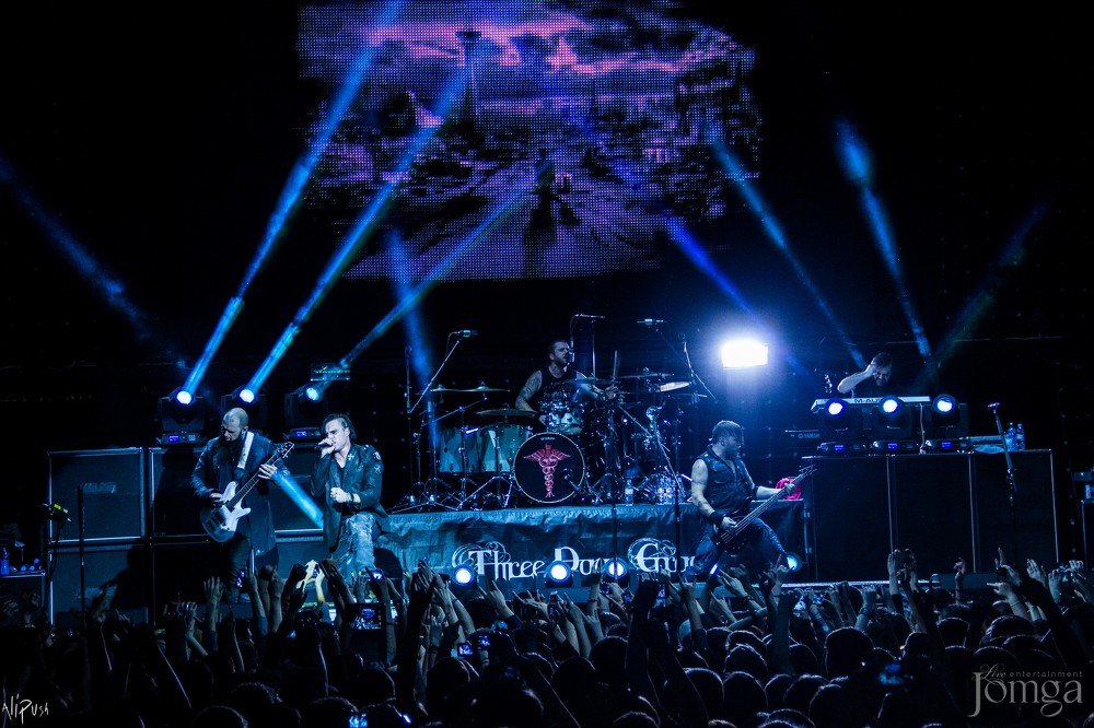 Фотография с Легендарные THREE DAYS GRACE в столице Татарстана в Эрмитаж