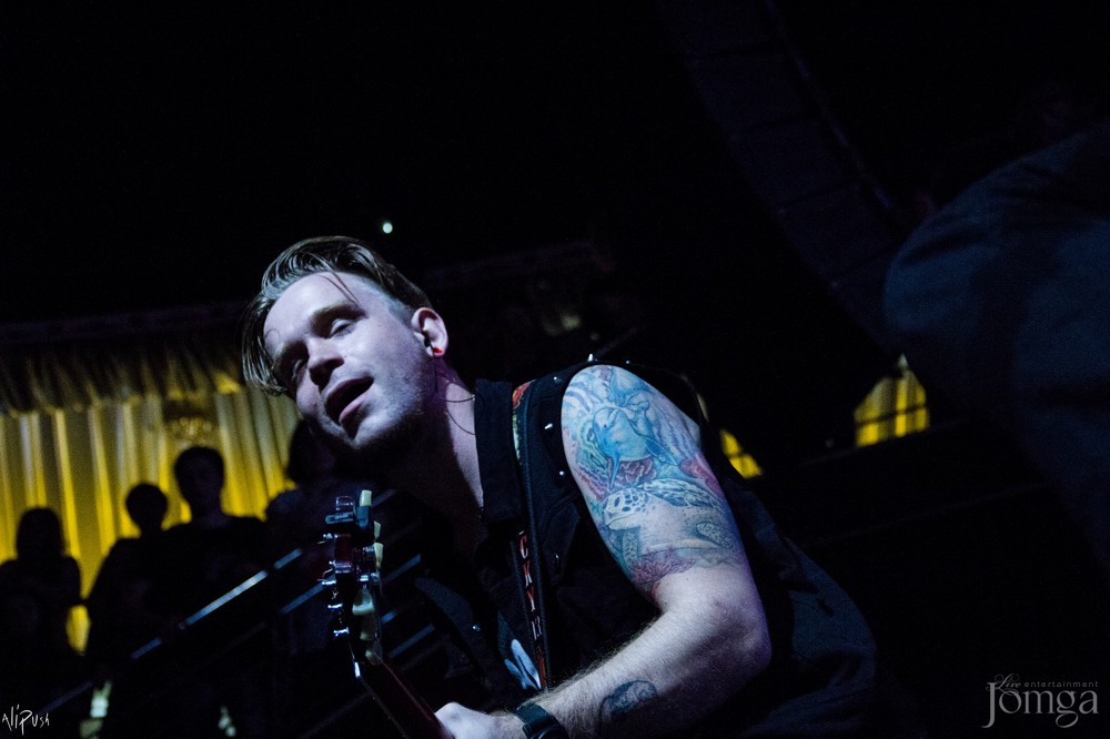 Фотография с Легендарные THREE DAYS GRACE в столице Татарстана в Эрмитаж