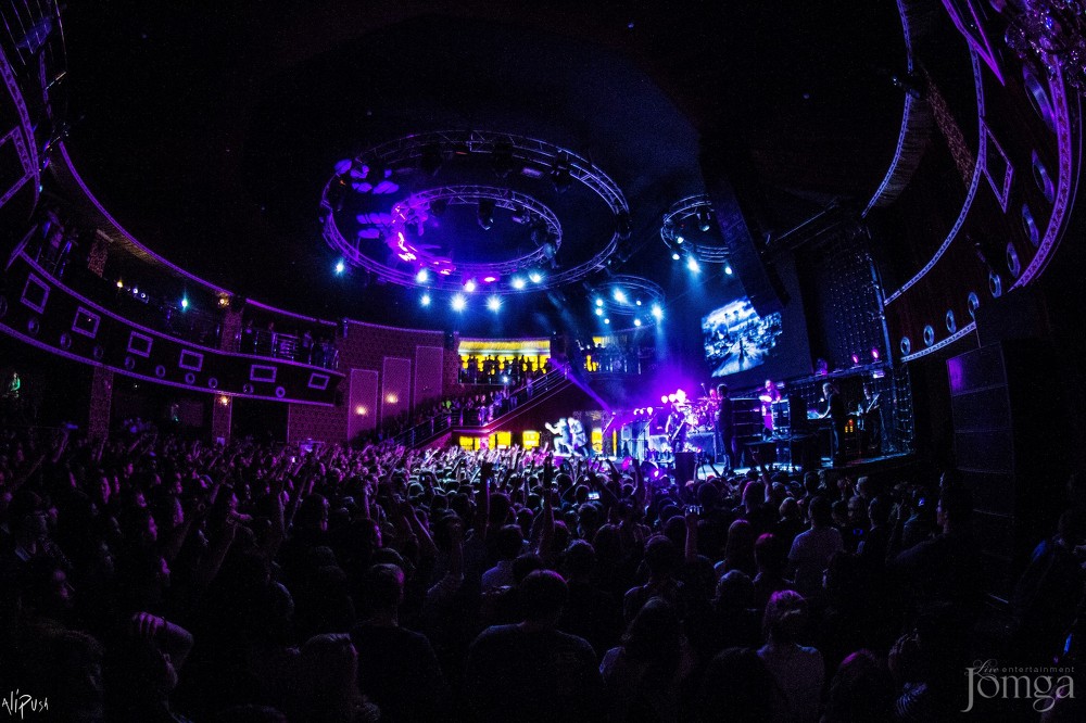 Фотография с Легендарные THREE DAYS GRACE в столице Татарстана в Эрмитаж