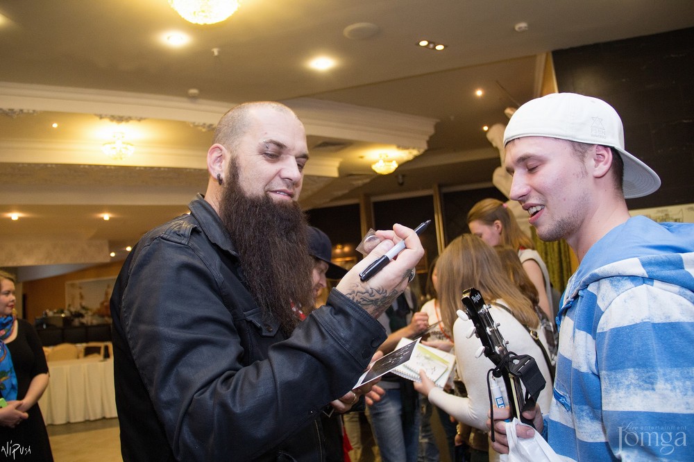 Фотография с Легендарные THREE DAYS GRACE в столице Татарстана в Эрмитаж