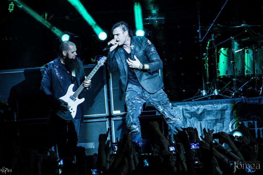 Фотография с Легендарные THREE DAYS GRACE в столице Татарстана в Эрмитаж