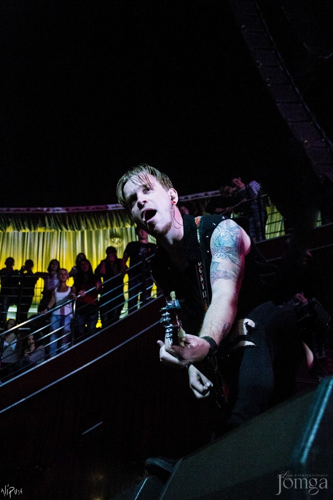 Фотография с Легендарные THREE DAYS GRACE в столице Татарстана в Эрмитаж