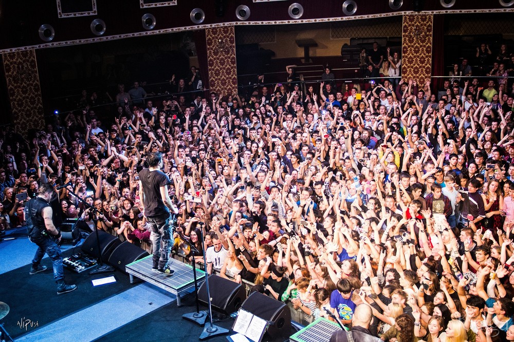 Фотография с Легендарные THREE DAYS GRACE в столице Татарстана в Эрмитаж