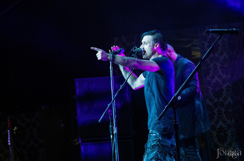 Фотография с Легендарные THREE DAYS GRACE в столице Татарстана в Эрмитаж