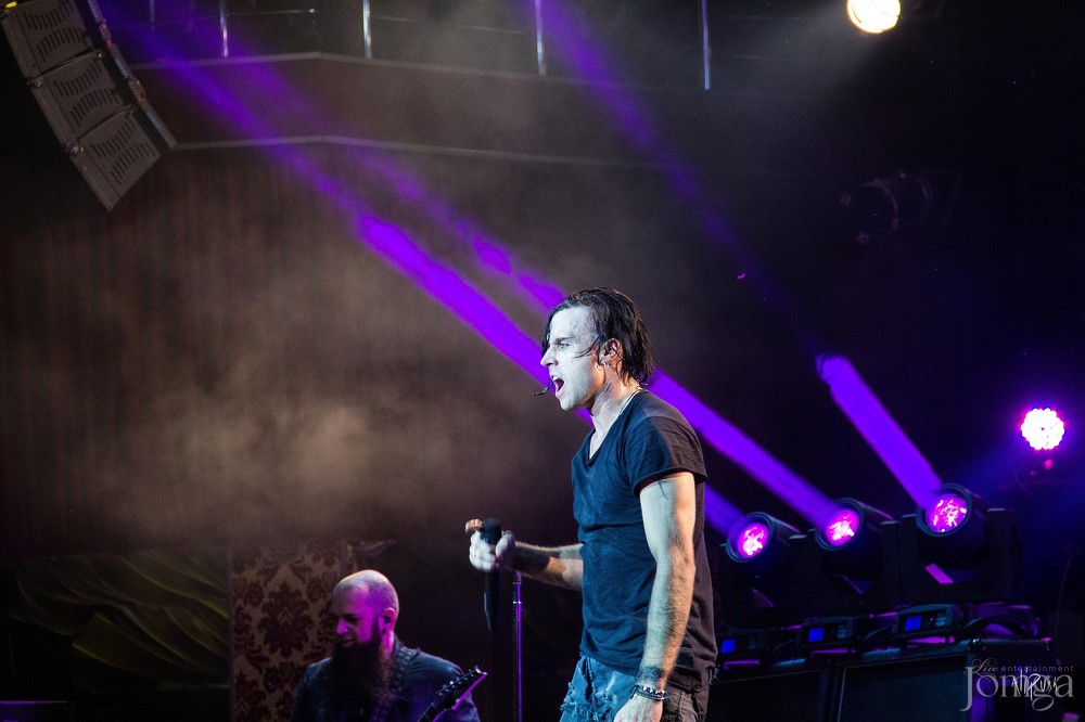 Фотография с Легендарные THREE DAYS GRACE в столице Татарстана в Эрмитаж