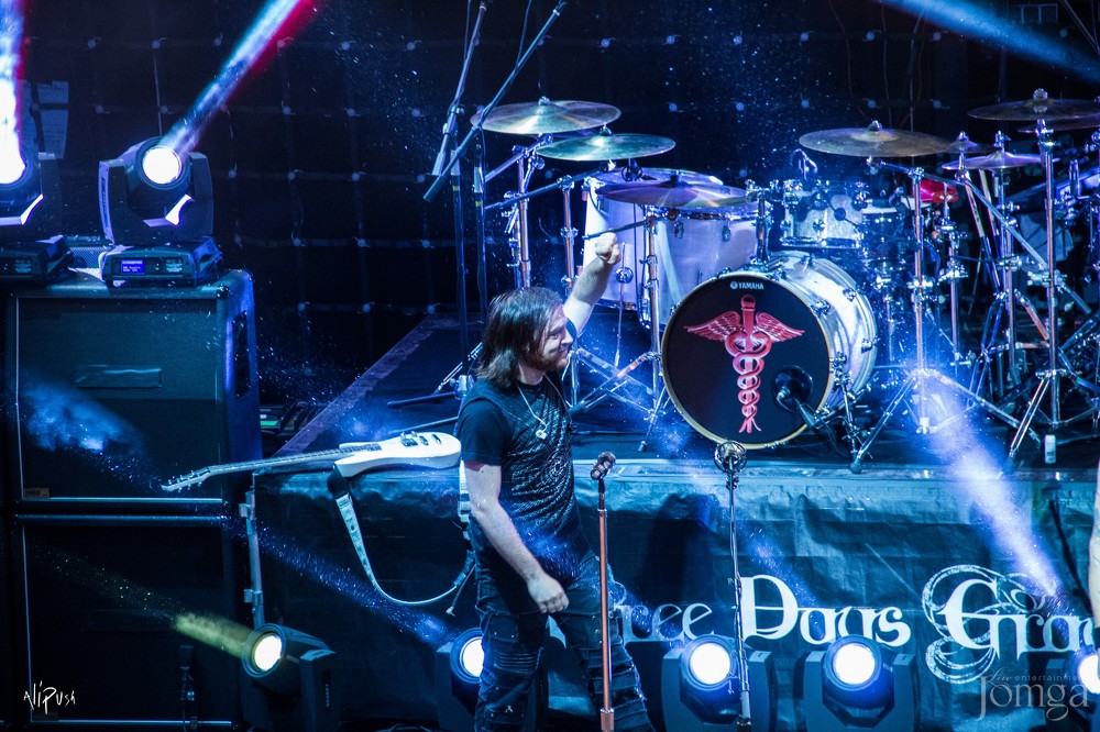 Фотография с Легендарные THREE DAYS GRACE в столице Татарстана в Эрмитаж