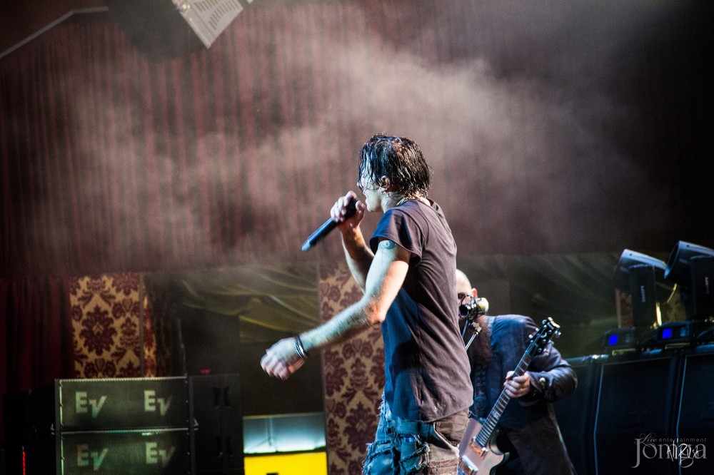 Фотография с Легендарные THREE DAYS GRACE в столице Татарстана в Эрмитаж