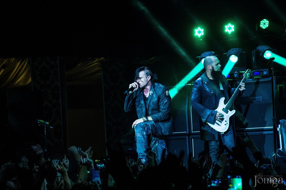 Фотография с Легендарные THREE DAYS GRACE в столице Татарстана в Эрмитаж