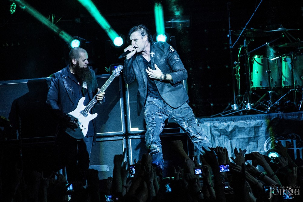 Фотография с Легендарные THREE DAYS GRACE в столице Татарстана в Эрмитаж