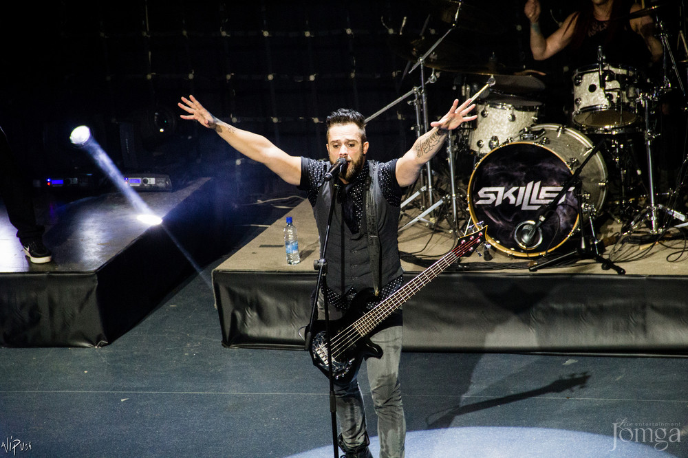 Фотография с SKILLET в Эрмитаж