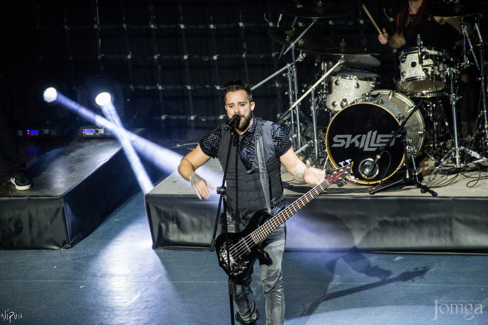 Фотография с SKILLET в Эрмитаж