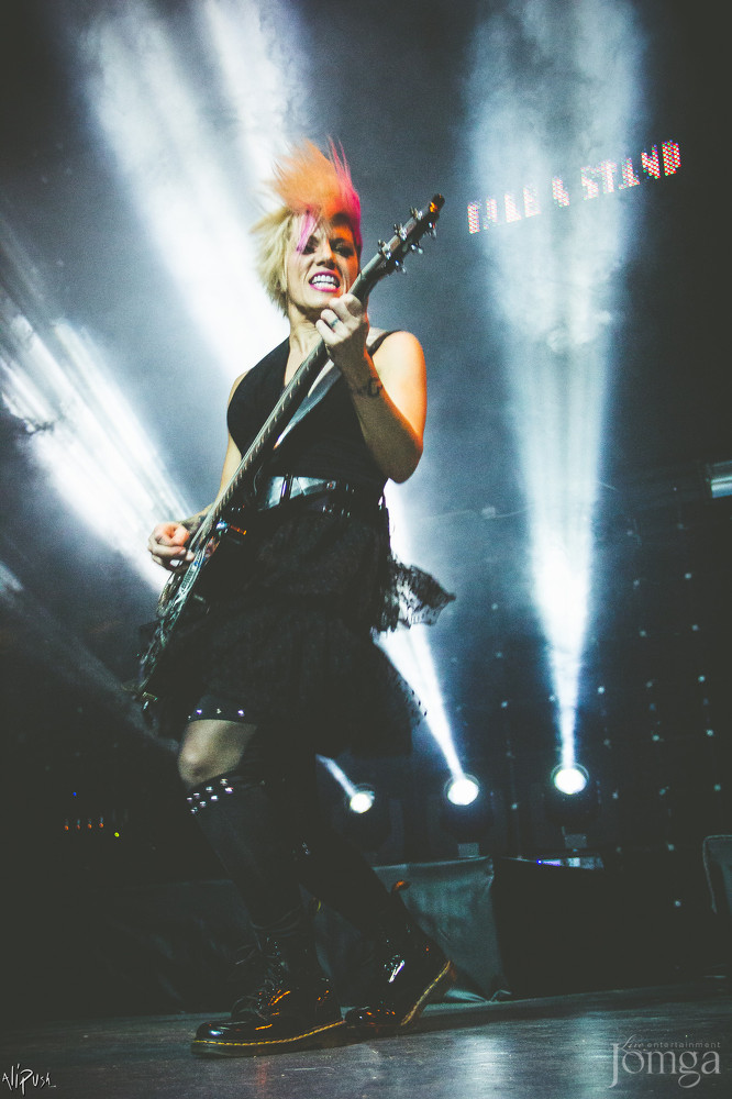 Фотография с SKILLET в Эрмитаж