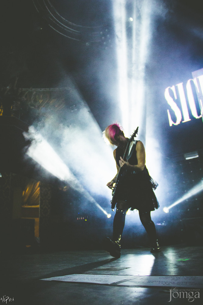 Фотография с SKILLET в Эрмитаж