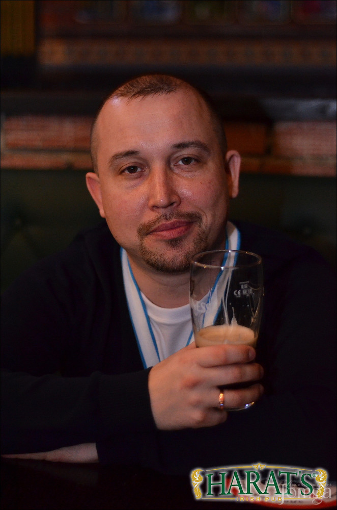 Фотография с ДЕНЬ РАДИО в Харатс паб