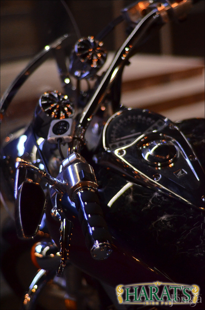 Фотография с ДЕНЬ РАДИО в Харатс паб