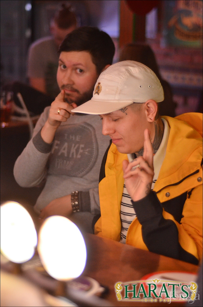 Фотография с ДЕНЬ РАДИО в Харатс паб