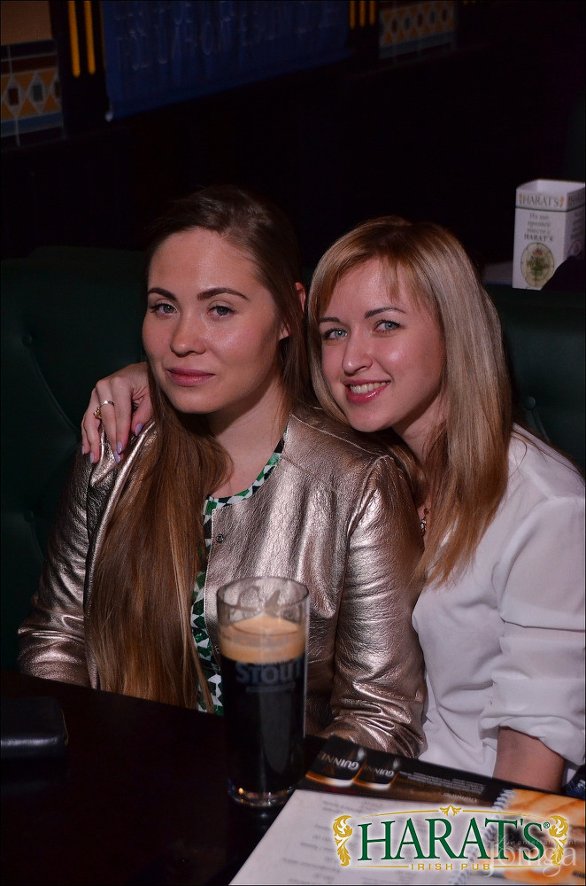 Фотография с ДЕНЬ РАДИО в Харатс паб