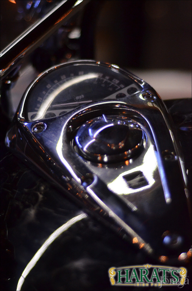 Фотография с ДЕНЬ РАДИО в Харатс паб