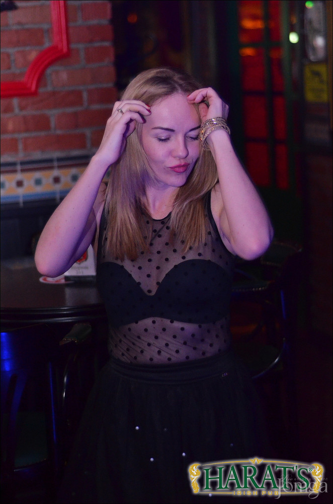 Фотография с ДЕНЬ РАДИО в Харатс паб