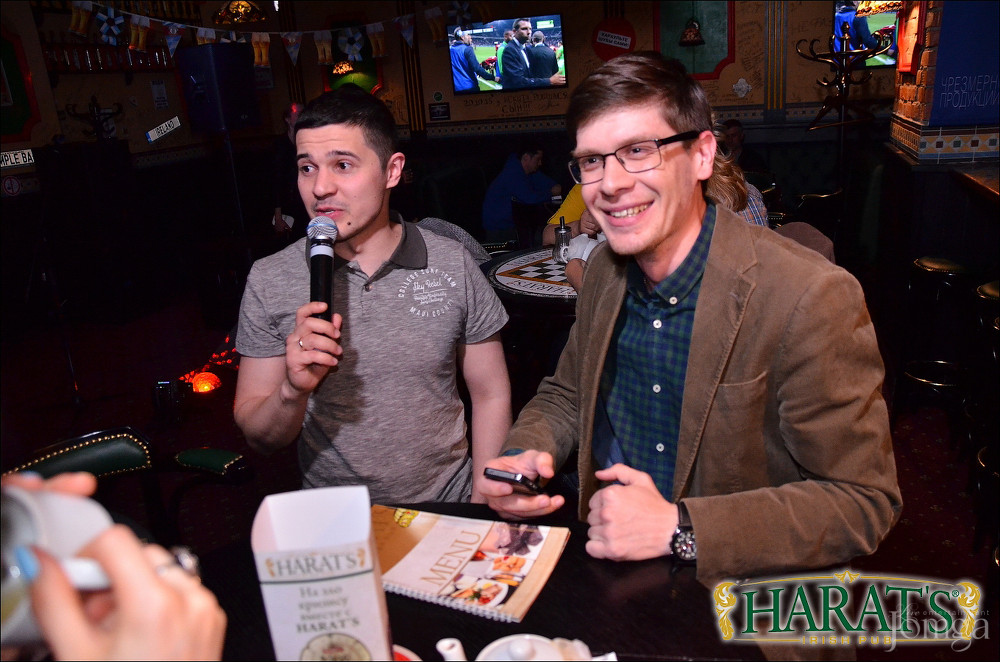 Фотография с ДЕНЬ РАДИО в Харатс паб