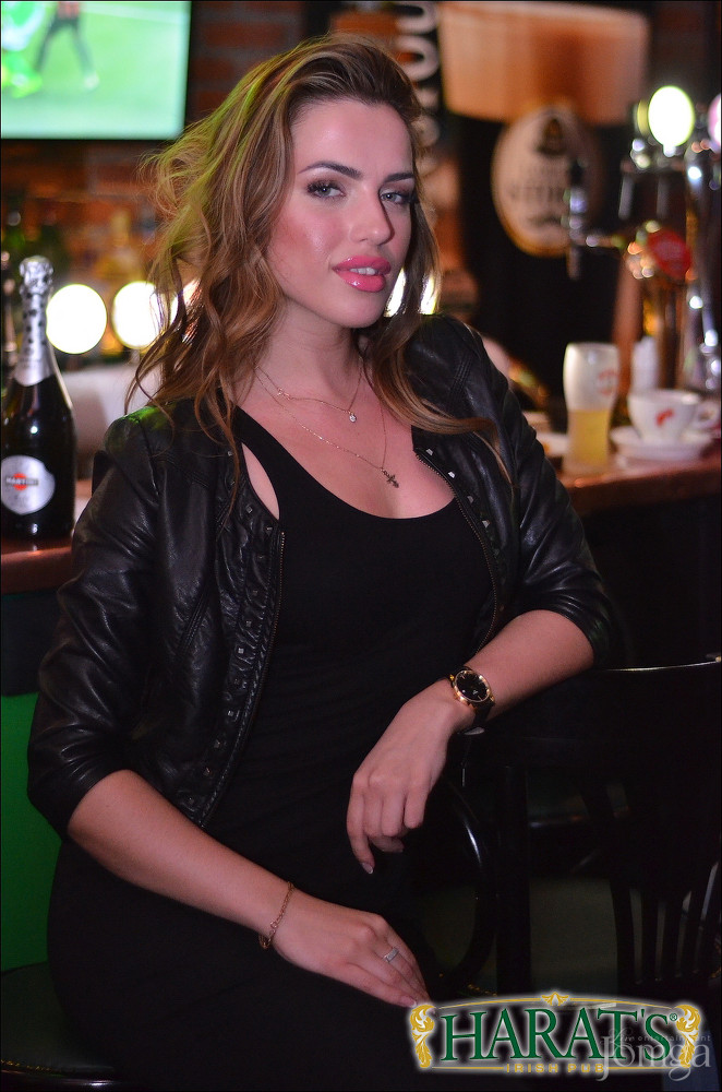 Фотография с ДЕНЬ РАДИО в Харатс паб