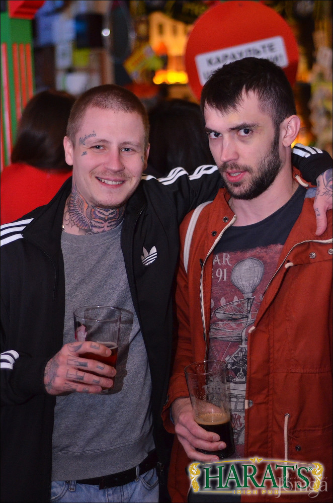 Фотография с ДЕНЬ РАДИО в Харатс паб