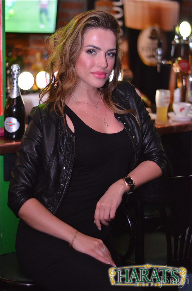 Фотография с ДЕНЬ РАДИО в Харатс паб