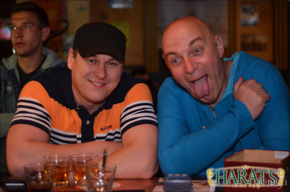 Фотография с ДЕНЬ РАДИО в Харатс паб