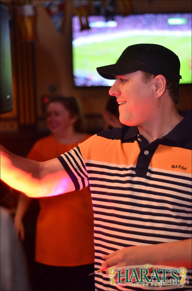 Фотография с ДЕНЬ РАДИО в Харатс паб