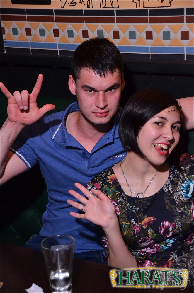 Фотография с группа "НАПРИМЕР" в Харатс паб