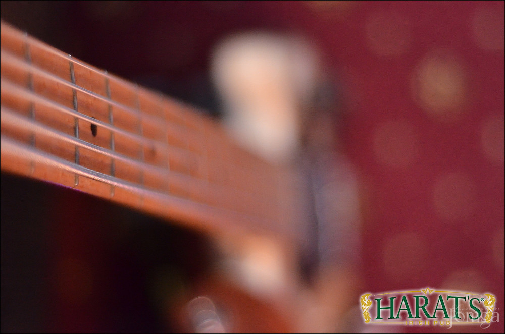 Фотография с группа "НАПРИМЕР" в Харатс паб