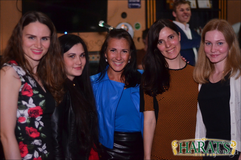 Фотография с группа "НАПРИМЕР" в Харатс паб